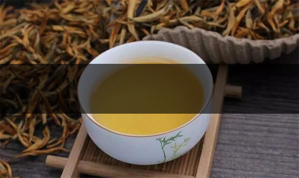 四招（方面）教你學(xué)會(huì)辨別茶的新陳！-1