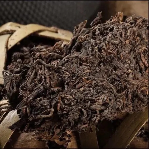 普洱茶怎么分辨古樹茶？