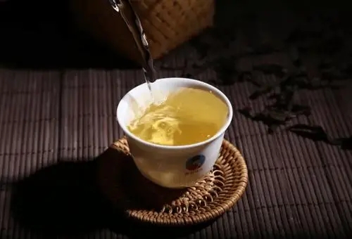 答應(yīng)我 晚飯后喝一杯普洱茶好嗎？