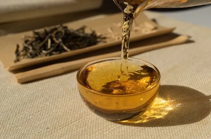 怎么喝了普洱茶嗓子會難受？