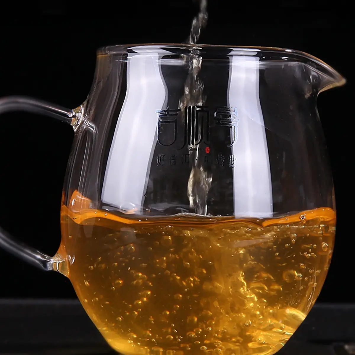 ?這個(gè)普洱有點(diǎn)甜，什么甜？冰糖甜！